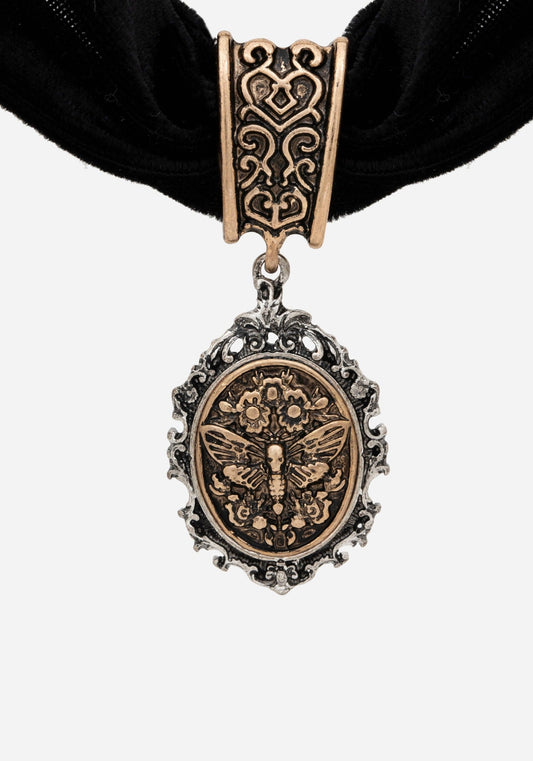 Rosamoth Cameo Velvet Choker